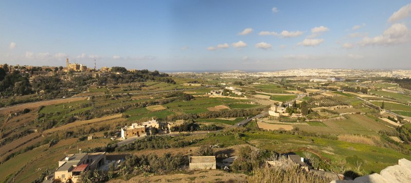 (143) View from the ramparts - Mdina.jpg
